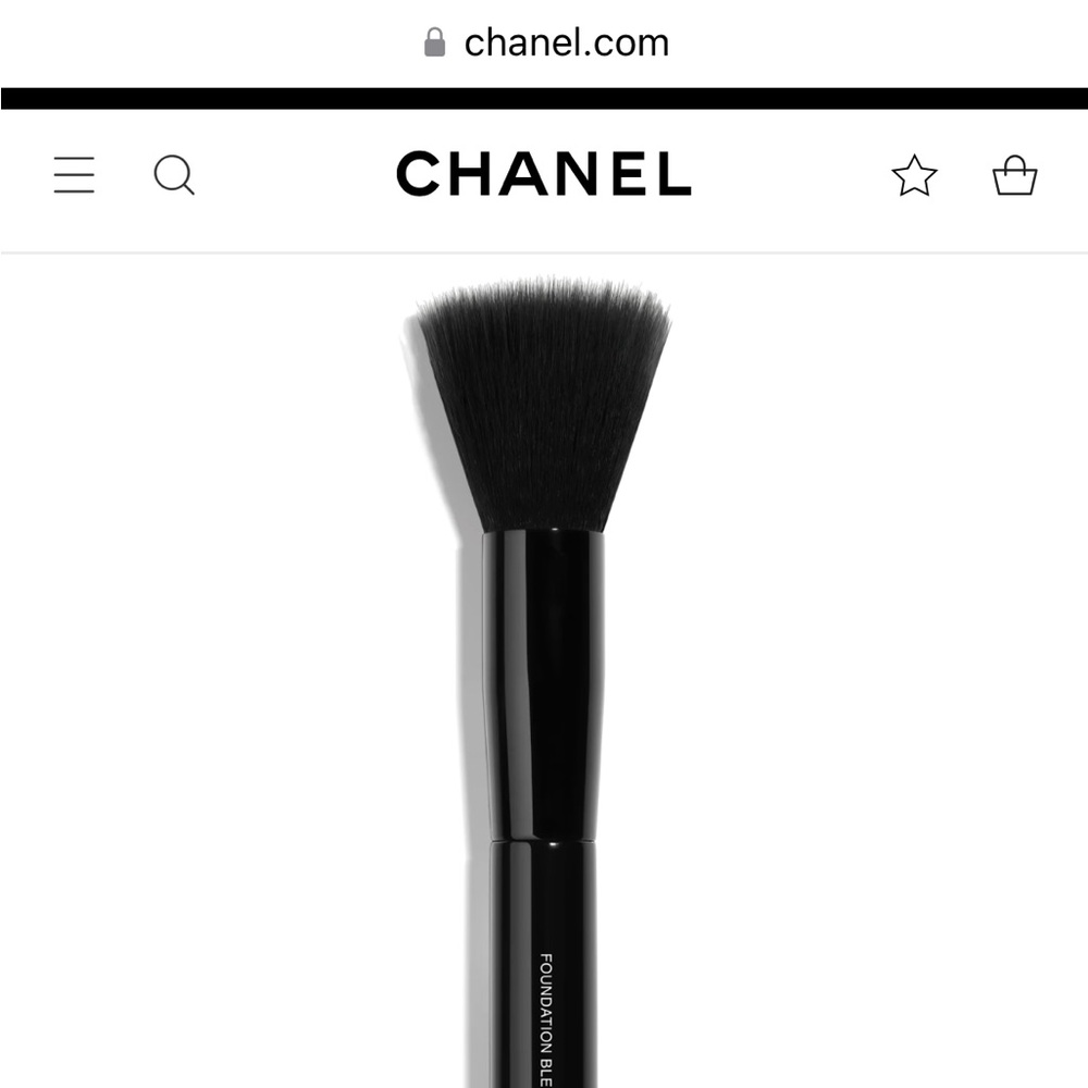 Chanel foundation/powder brush EUC